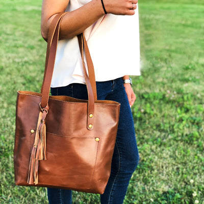 Large Rivet Tote For Women Commuter Oil Wax Leather Bag