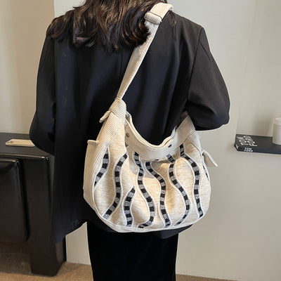 Twist Pattern Crossbody Bag Wide Strap Magnetic Buckle Commuter Bag