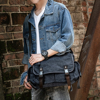 Large Capacity Lightweight Vintage Messenger Bag