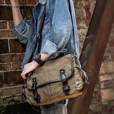 Large Capacity Lightweight Vintage Messenger Bag