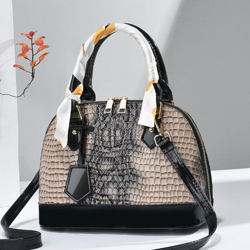 Snakeskin Grain Top Handbag Large Capacity Seashell Crossbody Bag
