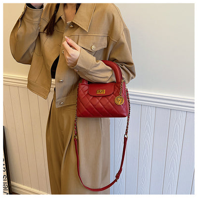 Elegant Chain Purse Vegan Leather Crossbody Bag For Women