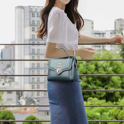 Classic Tote For Commuting Outing Minimalist Small Leather Handbag