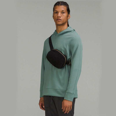 Lightweight Waist Bag for Women Men Soft Warm Plush Sling Bag