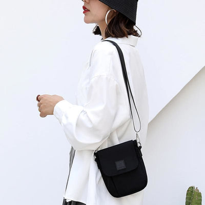 Waterproof Nylon Crossbody Bags Phone Bags with Adjustable Straps