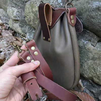 Medieval Crossbody Bag For Women Leaves Pattern Clamshell Drawstring Purse
