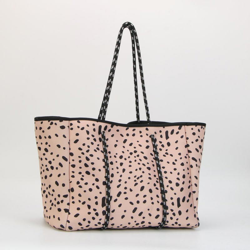 Large Capacity Breathable Luxurious Handbag Tote Bag